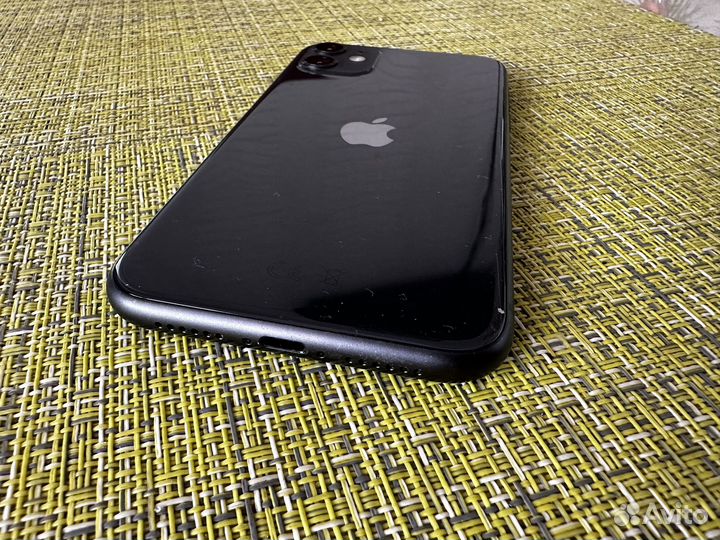 iPhone 11, 256 ГБ