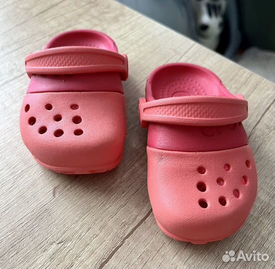 Сандали crocs c4