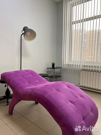 Мебель для мастеров бьюти