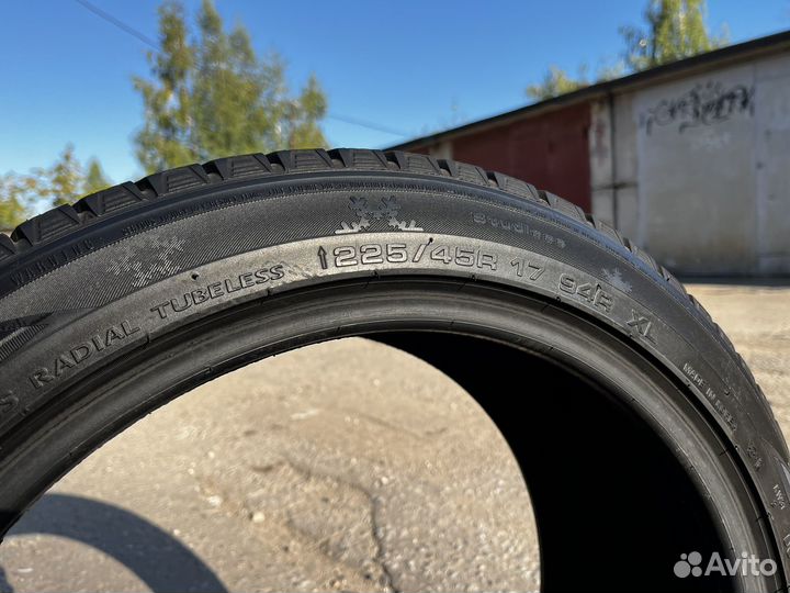 Kumho I'Zen KW31 225/45 R17 94R