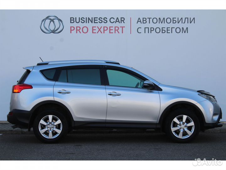 Toyota RAV4 2.2 AT, 2014, 147 001 км