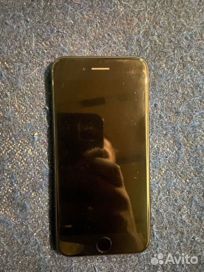 iPhone SE (2020), 64 ГБ