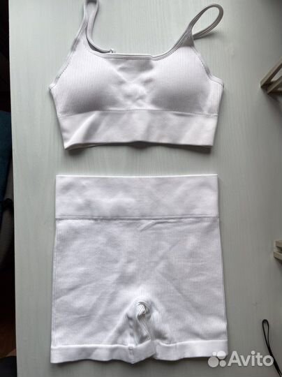 Шорты для фитеса белоснежные