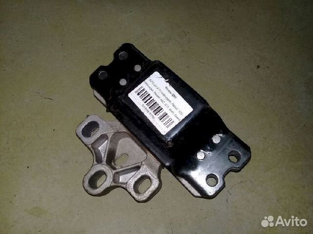 Опора двигателя (подушка двс) левая 1K0199555S Vol