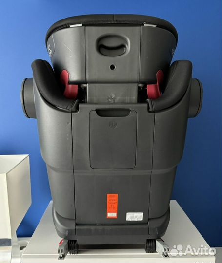 Автокресло britax romer kidfix 3 M