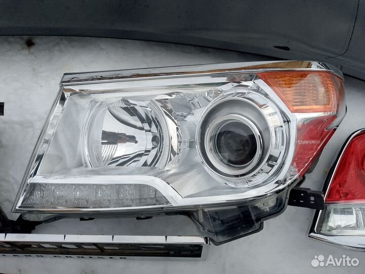 Комплект рестайлинг тлк 200.2014 год