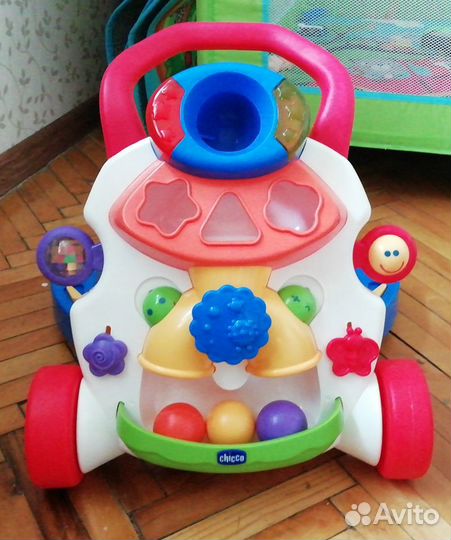 Ходунки 2в1. Игровой центр Chicco