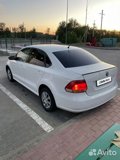 Volkswagen Polo 1.6 МТ, 2015, 260 000 км