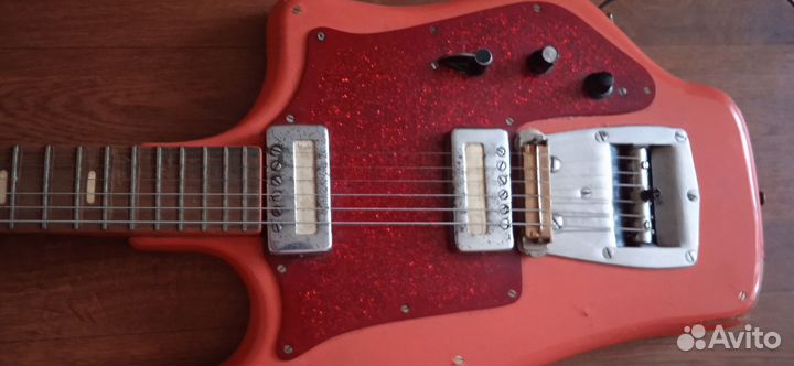 Электрогитара СССР Тоника под реставрацию