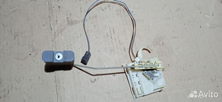 Датчик уровня топлива Opel Vectra b