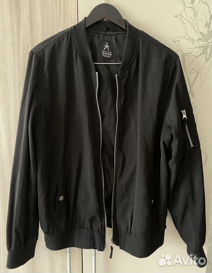 Бомбер женский