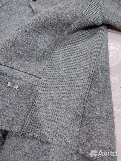 Кардиган Австрия, 52