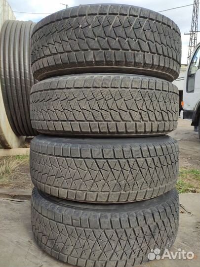 Bridgestone Blizzak DM-V2 235/65 R18