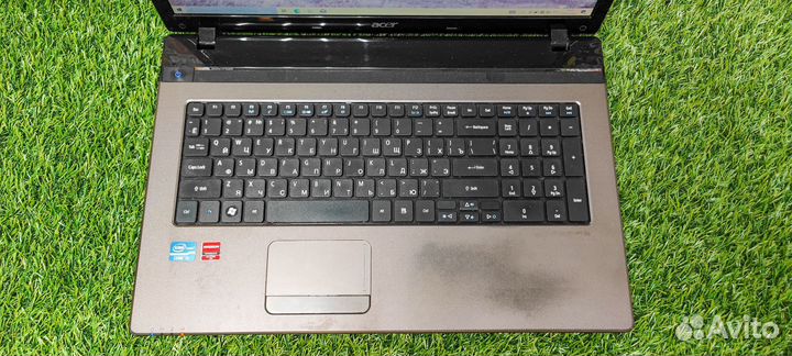 Шустрый Ноутбук с большим экраном 17.3