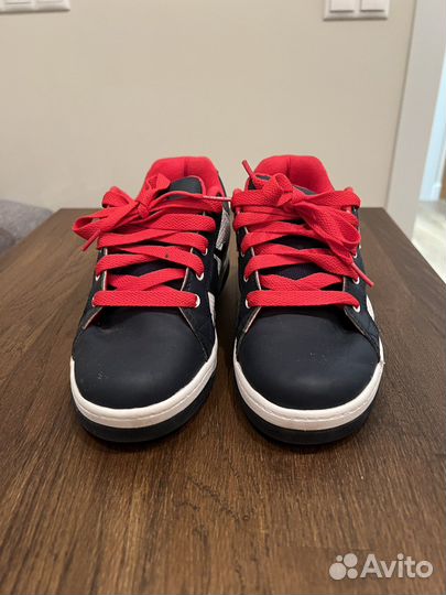 Ботинки на колесах Heelys