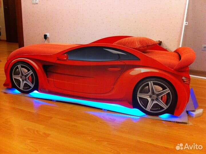 Кровать машина