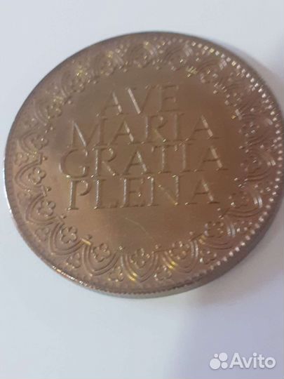 Медаль из собора Парижской богоматери