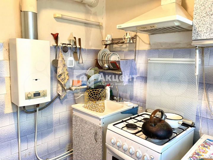 Комната 16 м² в > 9-к., 5/5 эт.