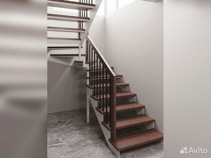 Ступени для лестниц и другие комплектующие О