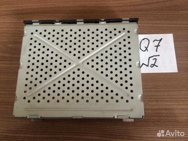 Блок управления магнитолой Audi Q7