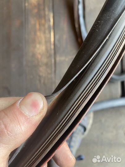 Уплотнитель лобового стекла Golf 2