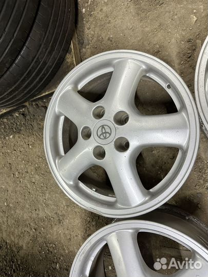 Диски оригинал R16 5x114,3 Toyota