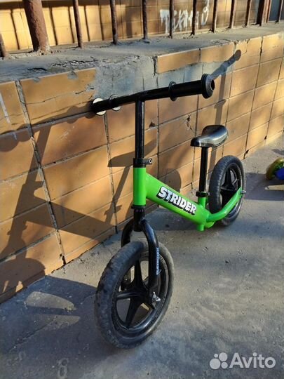 Беговел strider 12
