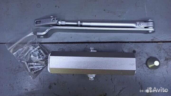 Доводчик дверной DL77