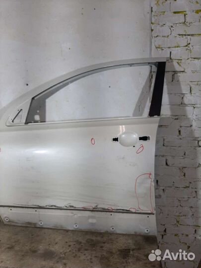 Дверь передняя левая Nissan Qashqai J10