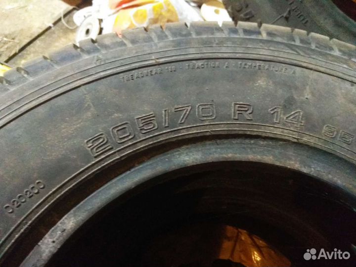 Matador MP 8 205/70 R14 95