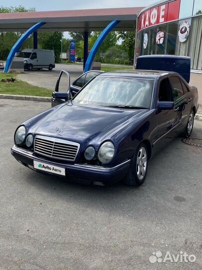 Mercedes-Benz E-класс 3.2 AT, 1996, битый, 360 000 км