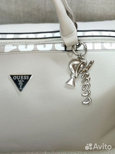 Спортивная сумка guess