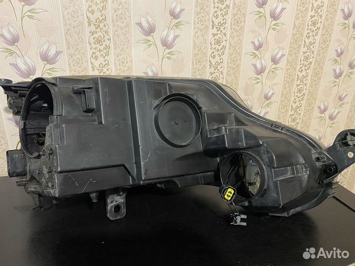 Фара skoda yeti левая