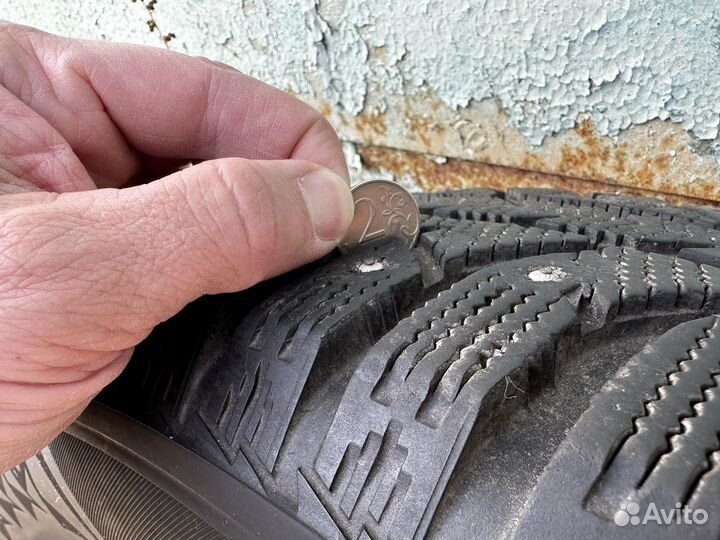 Bridgestone Ice Cruiser 7000 235/65 R18