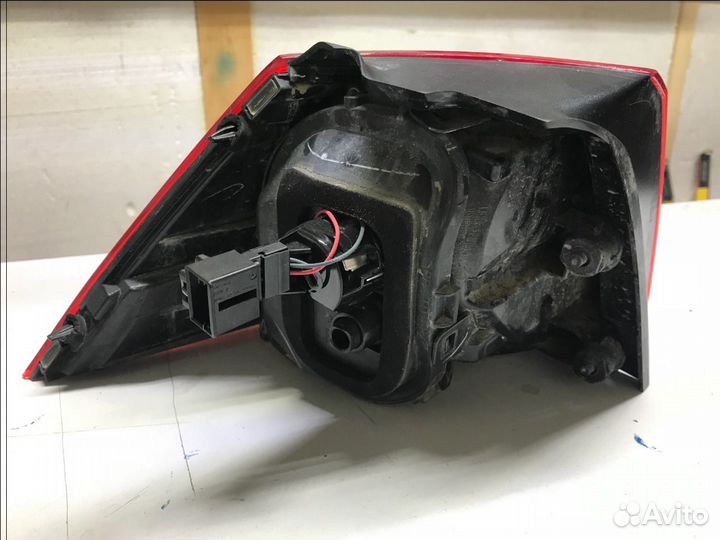 Задний правый фонарь внешний Volkswagen Golf 7