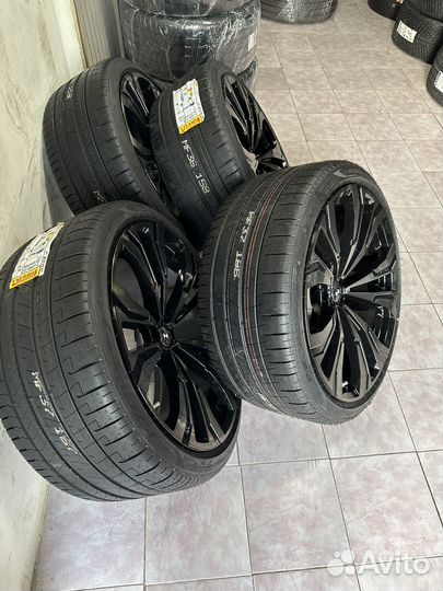 Комплект летние колеса R23 BMW X7 G07 individual