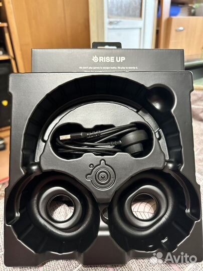 Игровые наушники