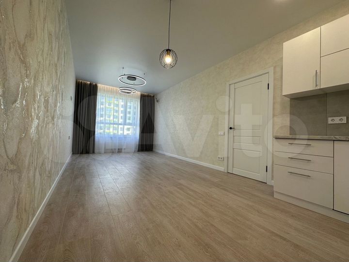 2-к. квартира, 41 м², 8/17 эт.