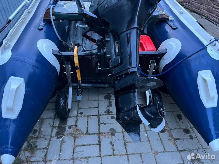 Лодка solar 380