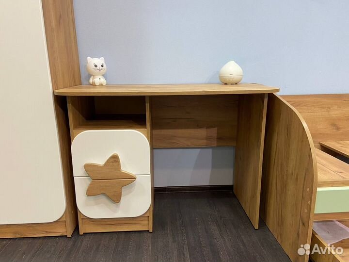 Детская кровать с ящиками