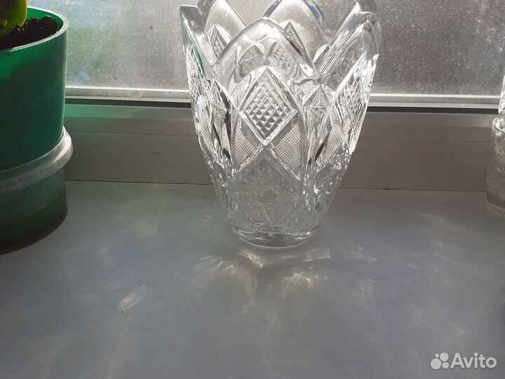 Хрустальная конфетница
