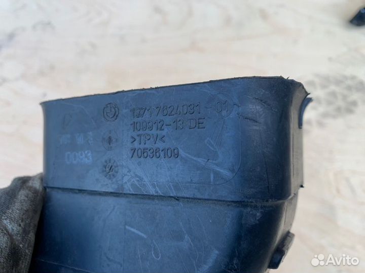 Воздуховод левый Bmw F10 N63 2011