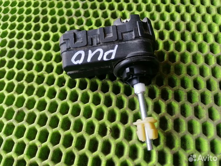 Моторчик корректора фары для Kia RIO 2017-2020