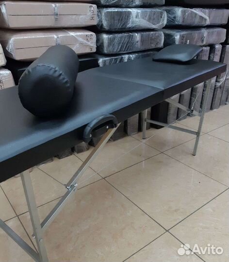 Массажный стол с вырезом