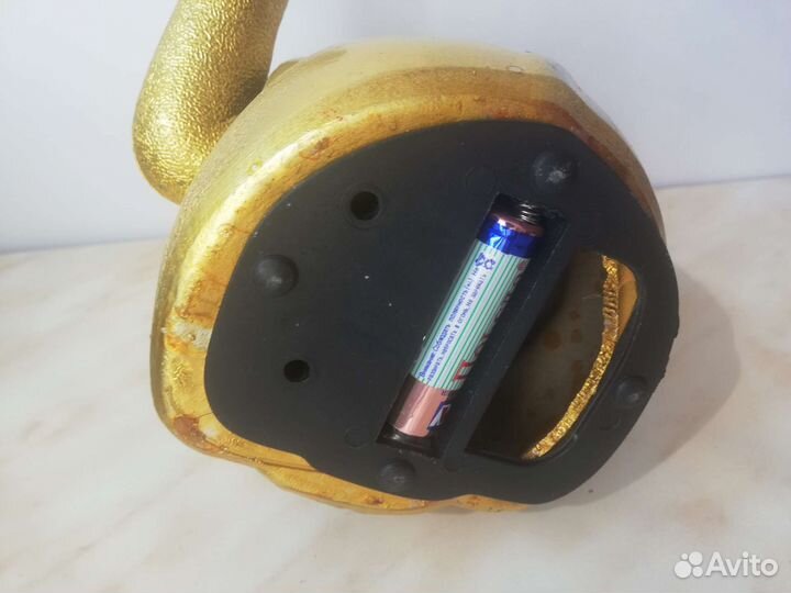 Кот с лапкой, статуэтка кошки, машущий кот