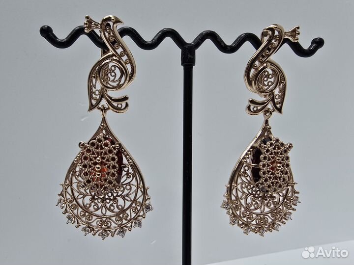 Золотые серьги