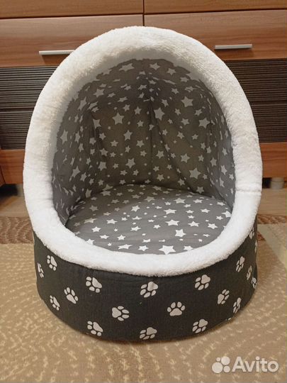Лежанка для кошек новая