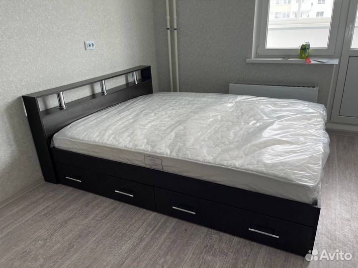 Кровать двуспальная 160х200
