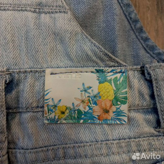 Джинсовый комбинезон для девочки