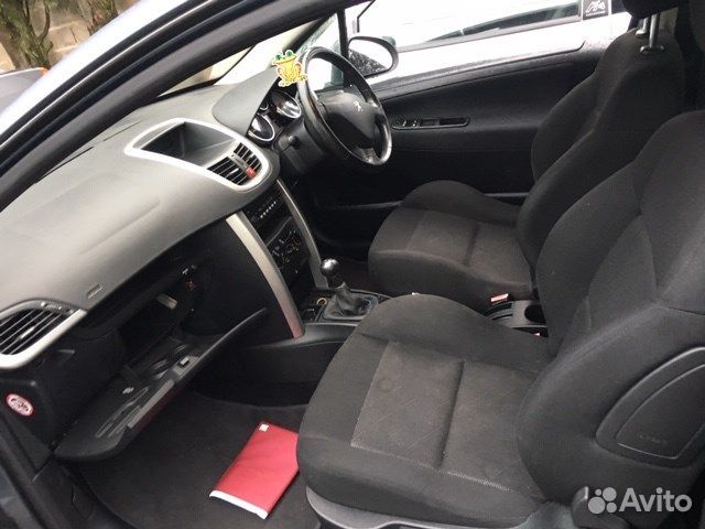Разбор на запчасти Peugeot 207